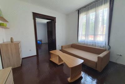 Casă cu 3 camere în Central - 2