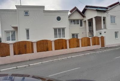 Casă cu 6 camere cu Teren 350 Mp în Central - 1