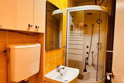 Apartament cu 2 camere decomandat în Micro 19
