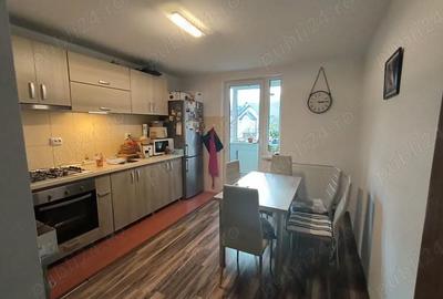 Apartament cu 2 camere decomandat în Central - 1