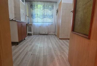 Apartament cu 3 camere decomandat în Central - 3