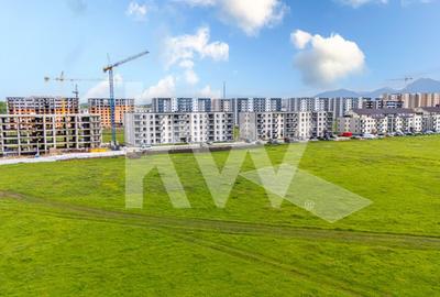 Teren Construcții intravilan de 740 mp, în Tractorul - 2