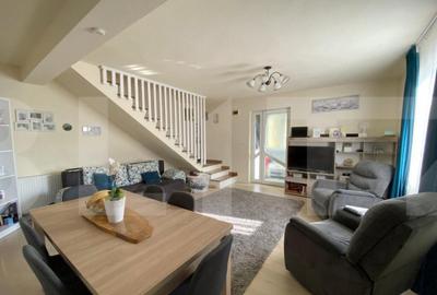 Casă cu 6 camere cu Teren 500 Mp în Central