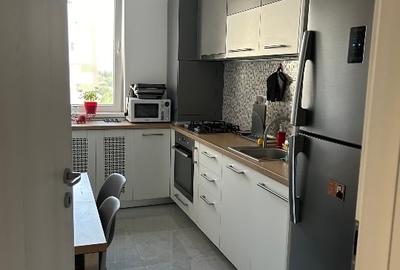 Proprietar vand  apartament  2 camere utilat si mobilat - 2