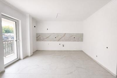Apartament cu 4 camere semidecomandat în Florești - 3
