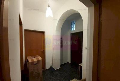 Casa in Centrul Bucurestiului - 4