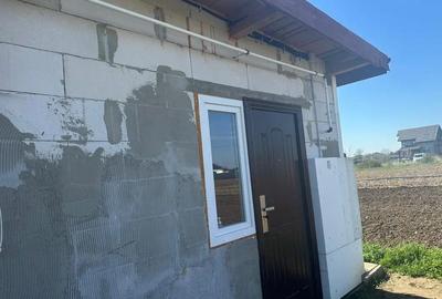Casă individuală cu 5 camere cu Teren 470 Mp în Periferie - 2
