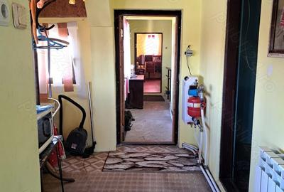 Casă cu 3 camere în Batoți - 8