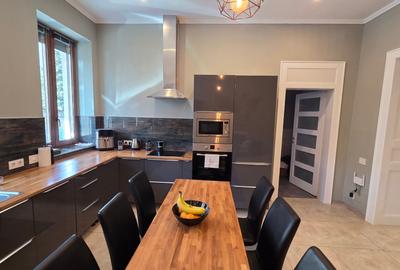 Apartament cu 3 camere decomandat, mobilat în Central - 2