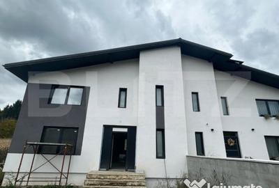 Casă cu 4 camere cu Teren 280 Mp în Voiniceni - 1