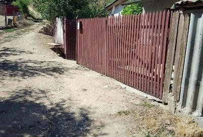 Casă cu 5 camere cu Teren 2040 Mp în Lipnița - 1