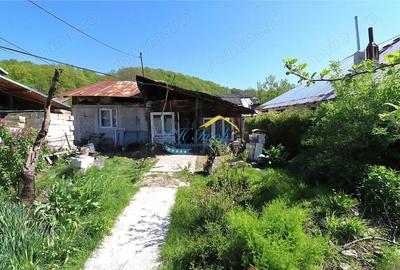 Casă cu Teren 676 Mp în Mislea