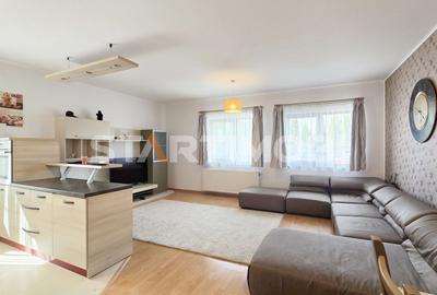 Apartament cu 3 camere decomandat, mobilat în Tractorul - 25