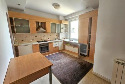 Apartament cu 3 camere decomandat în Primăverii - 2