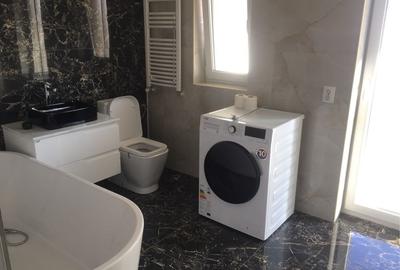 Casă cu 4 camere în Central - 1