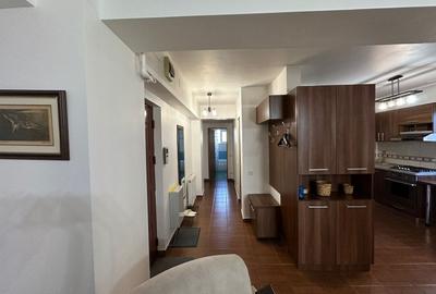 Apartament cu 3 camere decomandat, mobilat în Băneasa - 3