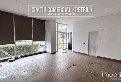 Spațiu comercial, de 43 mp, în Central - 4