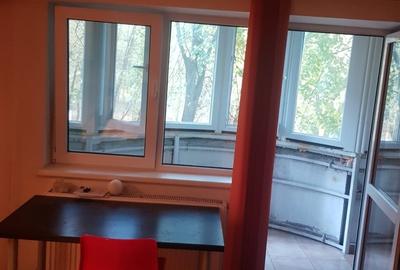 Lacul Tei - Facultatea de constructii Lacul Tei - Facultatea de constructii - 2