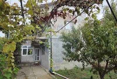 Casa / Vila cu 5 camere de vanzare in zona Obor - 1