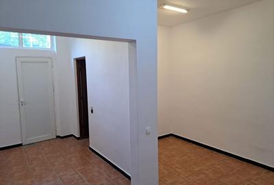 Spațiu comercial, de 59 mp, în Buda - 1