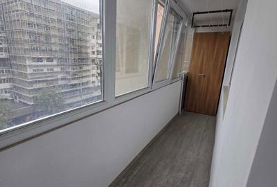 Apartament cu 3 camere semidecomandat în Unirii Sud - 1