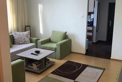 Apartament cu 2 camere semidecomandat, mobilat în Ultracentral