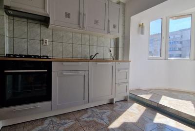 Apartament cu 3 camere decomandat în Central - 1