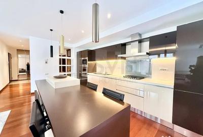 Apartament cu 4 camere decomandat în Central - 4
