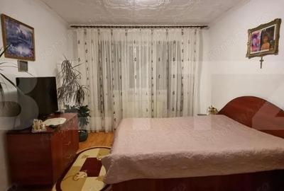 Apartament cu 3 camere semidecomandat în Central - 9