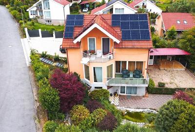 Casă individuală cu 8 camere cu Canalizare în Livezeni - 12