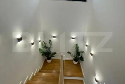 Casă cu 7 camere cu Teren 3500 Mp în Mociu - 8