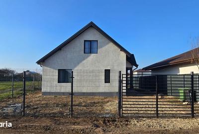 Casă cu 3 camere în Vadu Anei - 2