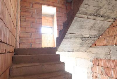 Casă cu 4 camere în Luna - 3