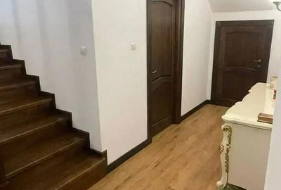 Casă cu 6 camere cu Teren 3172 Mp în Cobia - 6