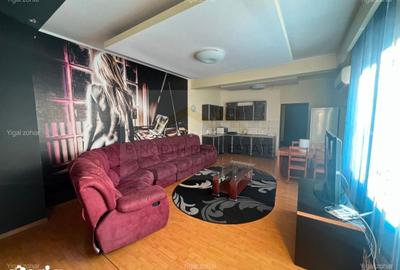 Apartament cu 4 camere decomandat, mobilat în Centrul Civic - 2