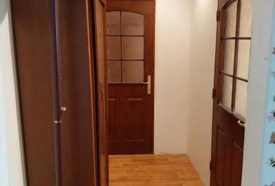 Apartament cu 3 camere semidecomandat în Central - 6