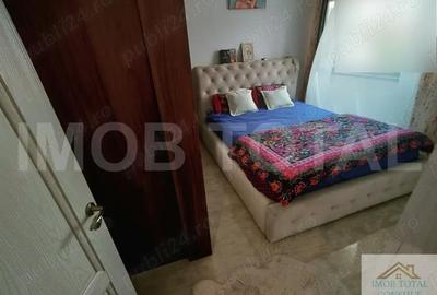 Apartament cu 3 camere decomandat în Central - 6