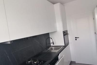 Apartament cu 3 camere decomandat în Triaj