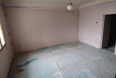 Casă cu 4 camere cu Teren 1554 Mp în Central - 3