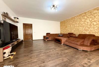 Casă cu 6 camere cu Teren 515 Mp în Chercea - 2