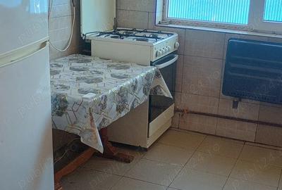 Inchiriez garsoniera Turnisor Sibiu etaj 1 - 3