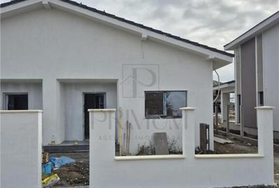 Duplex cu toate utilitatile - zona buna - posibilitate alege Duplex cu toate utilitatile - zona buna - posibilitate alege - 2