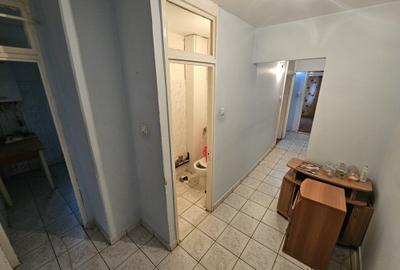 Apartament 3 camere decomandat zona Nicolina 2 Scoala Alecu Rossu - 3