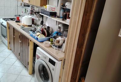 Apartament cu 3 camere semidecomandat în Drumul Taberei - 3