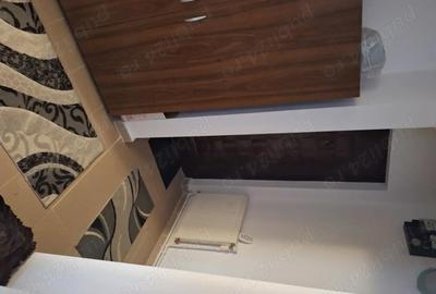 Garsonieră decomandată în Central - 2