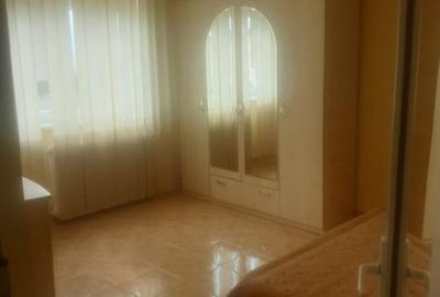 Apartament cu 4 camere decomandat, mobilat în Eforie Nord - 1