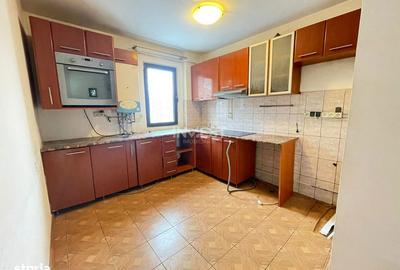 Apartament cu 2 camere semidecomandat, mobilat în Podul de Piatră - 2