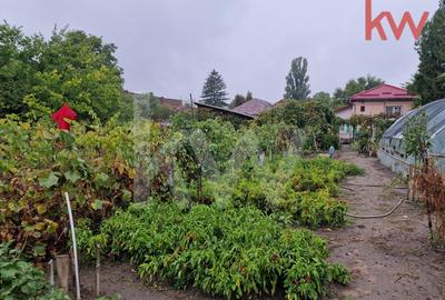 Casa de vanzare, teren 1.390 m?, Str. Bucovat, comision 0 - 13