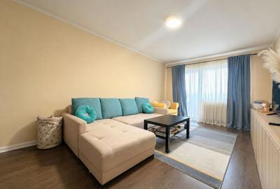 Apartament cu 3 camere decomandat, mobilat în Lipovei