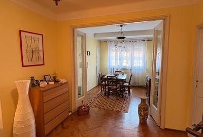 Apartament cu 5 camere circular, mobilat în Moșilor - 16